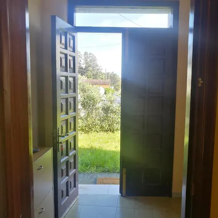 Acogedora Casa Con Jardin *