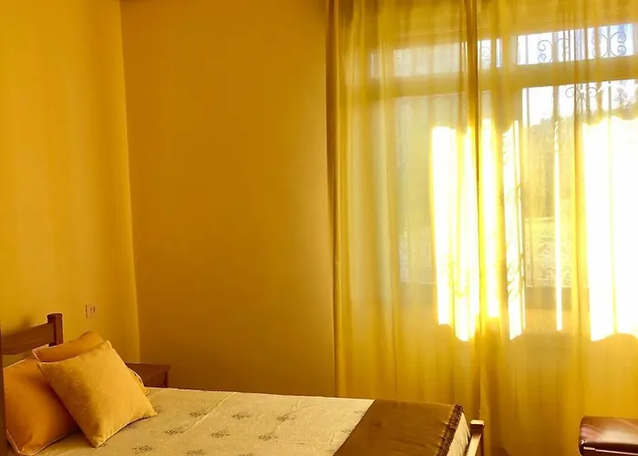 Acogedora Casa Con Jardin アパート サンタマルタ・デ・オルティゲイラ