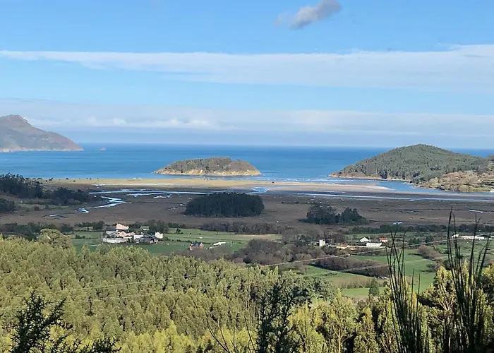 Acogedora Casa Con Jardin