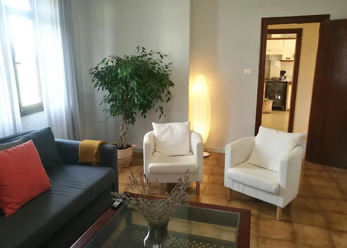 アパート Acogedora Casa Con Jardin サンタマルタ・デ・オルティゲイラ